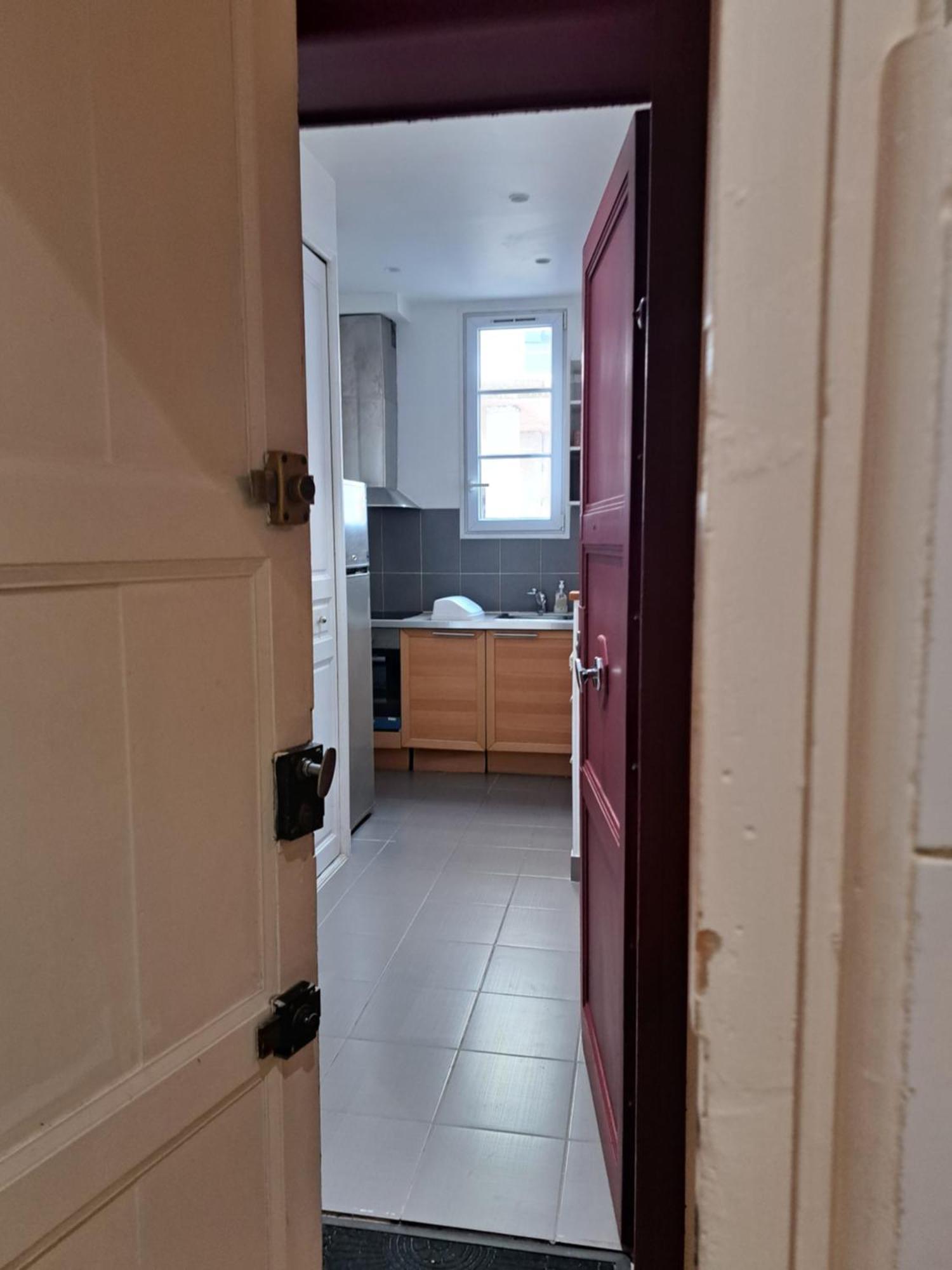 Studio Jaures - Equipped Studio Near Paris With Private Bathroom Монруж Экстерьер фото