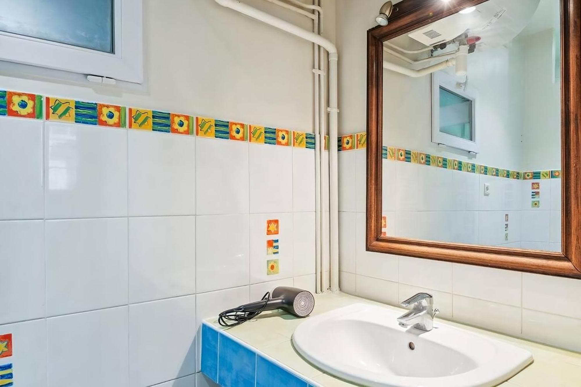 Studio Jaures - Equipped Studio Near Paris With Private Bathroom Монруж Экстерьер фото
